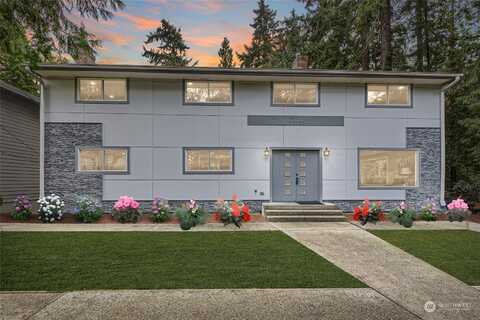 8Th, SHORELINE, WA 98177