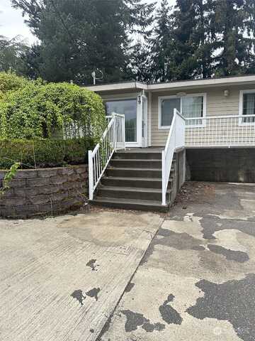 110Th, BELLEVUE, WA 98004