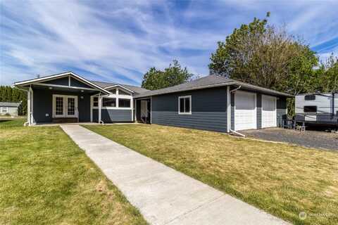 Powell, WAITSBURG, WA 99361