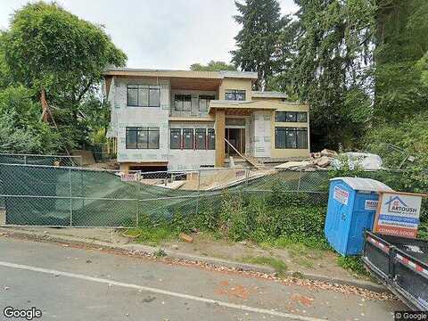 13Th, KIRKLAND, WA 98033