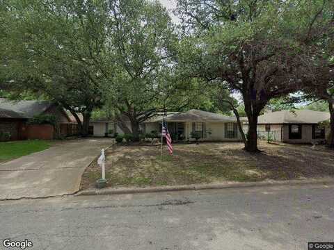 Otter, GREENVILLE, TX 75402