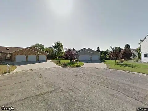 Rivershore, MOORHEAD, MN 56560