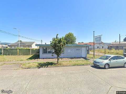 14Th Street, Longview, WA 98632