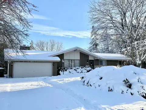 Silver Brook, MILWAUKEE, WI 53223