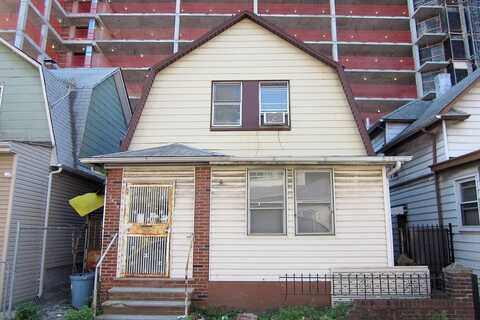 Carlton Pl, Flushing, NY 11354