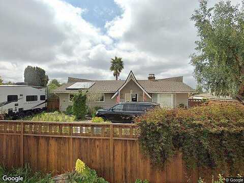 Hillcrest, FALLBROOK, CA 92028