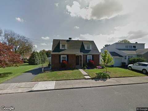 10Th, QUAKERTOWN, PA 18951