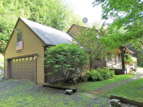 Hade Hollow, COOPERSTOWN, NY 13326