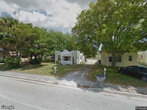 6Th, FORT PIERCE, FL 34950