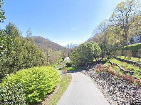 Lewis Ln, MAGGIE VALLEY, NC 28751