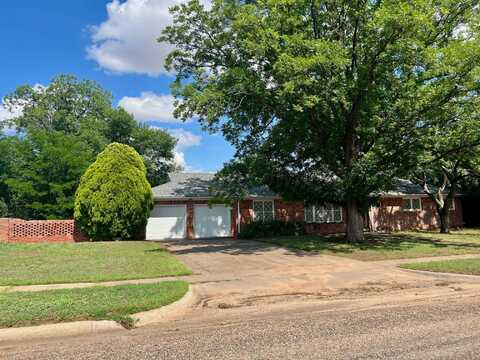 904 N 18th Street, Memphis, TX 79245