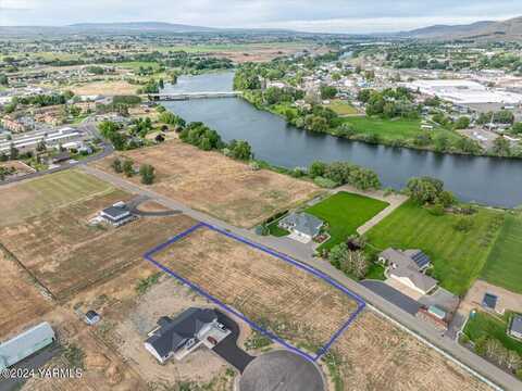 136748 Blaze Ct, Prosser, WA 99350