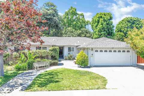 4437 Eggers Dr, Fremont, CA 94536