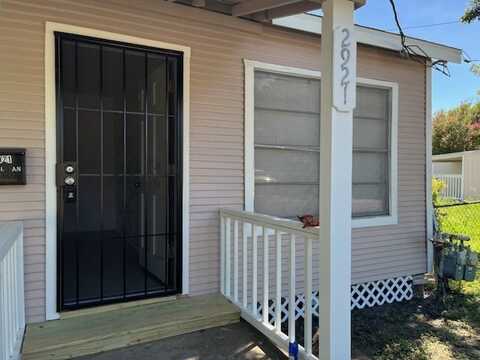 2921 Coleman Avenue, Corpus Christi, TX 78405