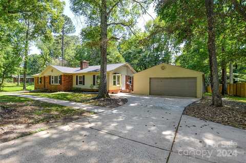 3201 Oscar Drive, Matthews, NC 28105