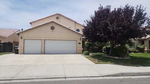 44135 Coral Drive, Lancaster, CA 93536