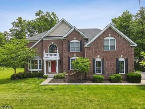 10 Tiffany Dr, Raritan, NJ 08822