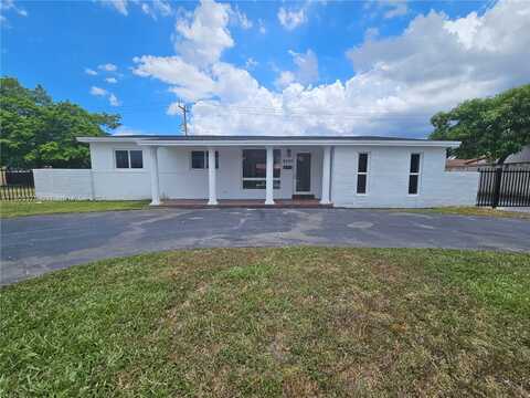 9230 SW 19th St, Miami, FL 33165