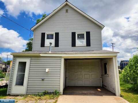 1621 6th Ave. E., Hibbing, MN 55746