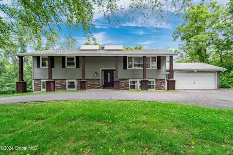 594 County Route 7, Nassau, NY 12123