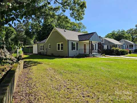 813 6th Avenue NW, Hickory, NC 28601