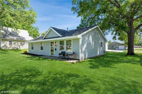 716 E Filmore Street, Winterset, IA 50273