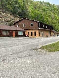 35 Compton Dr, Pikeville, KY 41501