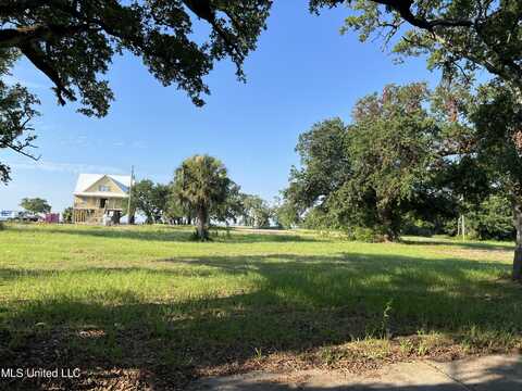 3621 9th Street, Gulfport, MS 39501