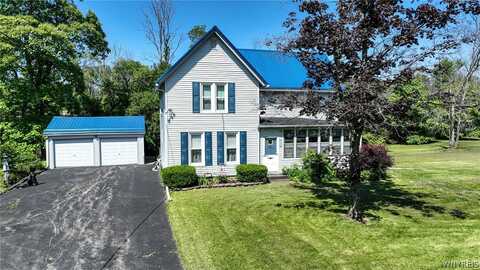 1832 E Middle Road, Sheridan, NY 14136