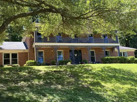 1205 Yorkshire, Helena, AR 72342