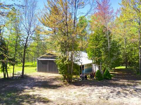 5450 SWAMP ROAD, FRANKFORT, MI 49635