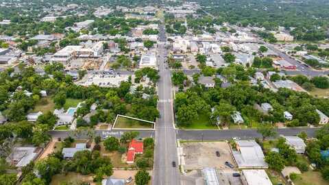201 Schubert St, Fredericksburg, TX 78624