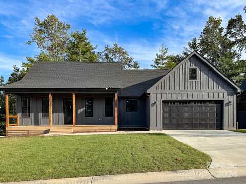 200 Byron Forest Drive, Horse Shoe, NC 28742