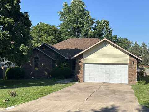 6355 West Dogwood Court, Springfield, MO 65802