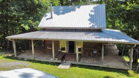 182 Hillbilly Lane, CRAWFORD, TN 38554