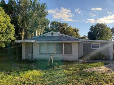 13Th, UMATILLA, FL 32784