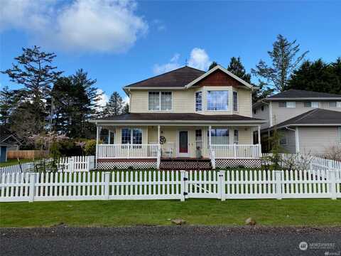 42Nd, SEAVIEW, WA 98644