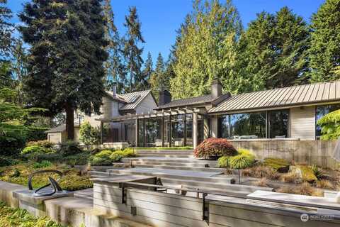 22Nd, MEDINA, WA 98039
