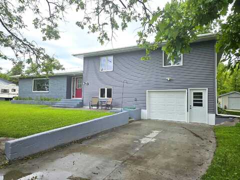 Mackenzie, WARROAD, MN 56763