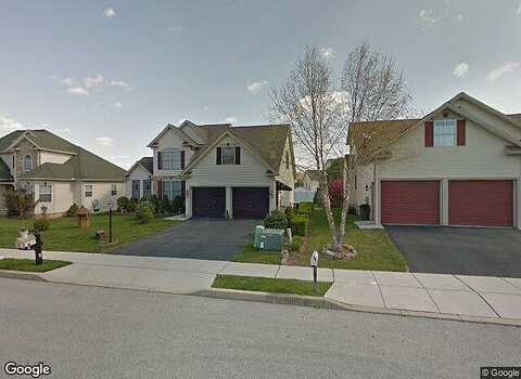 Fox Knoll, HANOVER, PA 17331