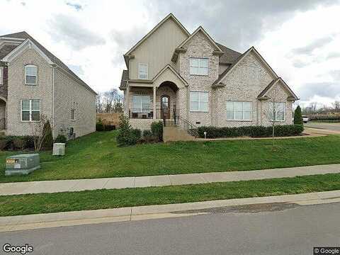 Malayna, HENDERSONVILLE, TN 37075