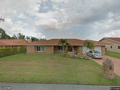 Oakmont, HIALEAH, FL 33015