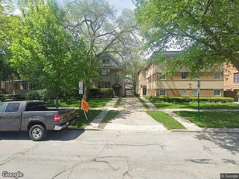 East, OAK PARK, IL 60302