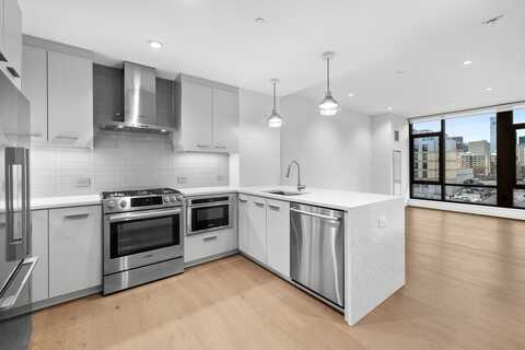 40 Traveler St 412, Boston, MA 02118