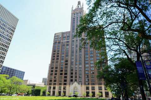 680 N Lake Shore Drive P-653, Chicago, IL 60611