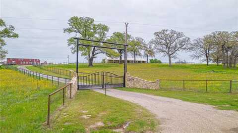 3209 West County Road 212, Buffalo, TX 75831