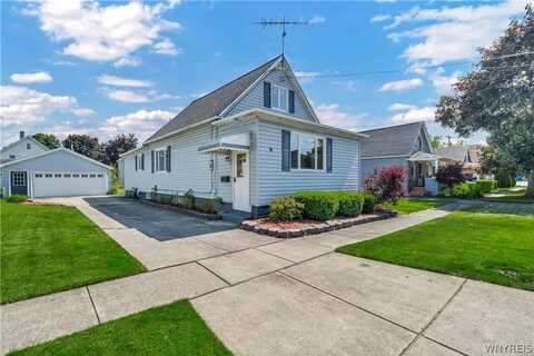 17 8th Avenue, North Tonawanda, NY 14120