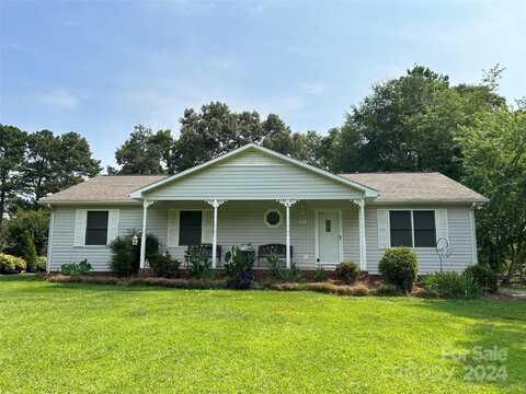 431 Island Cove Road, Norwood, NC 28128