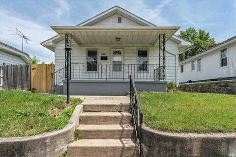 1726 Catalpa Avenue, South Bend, IN 46613