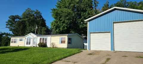 54600 Adams Avenue, Eau Claire, MI 49111